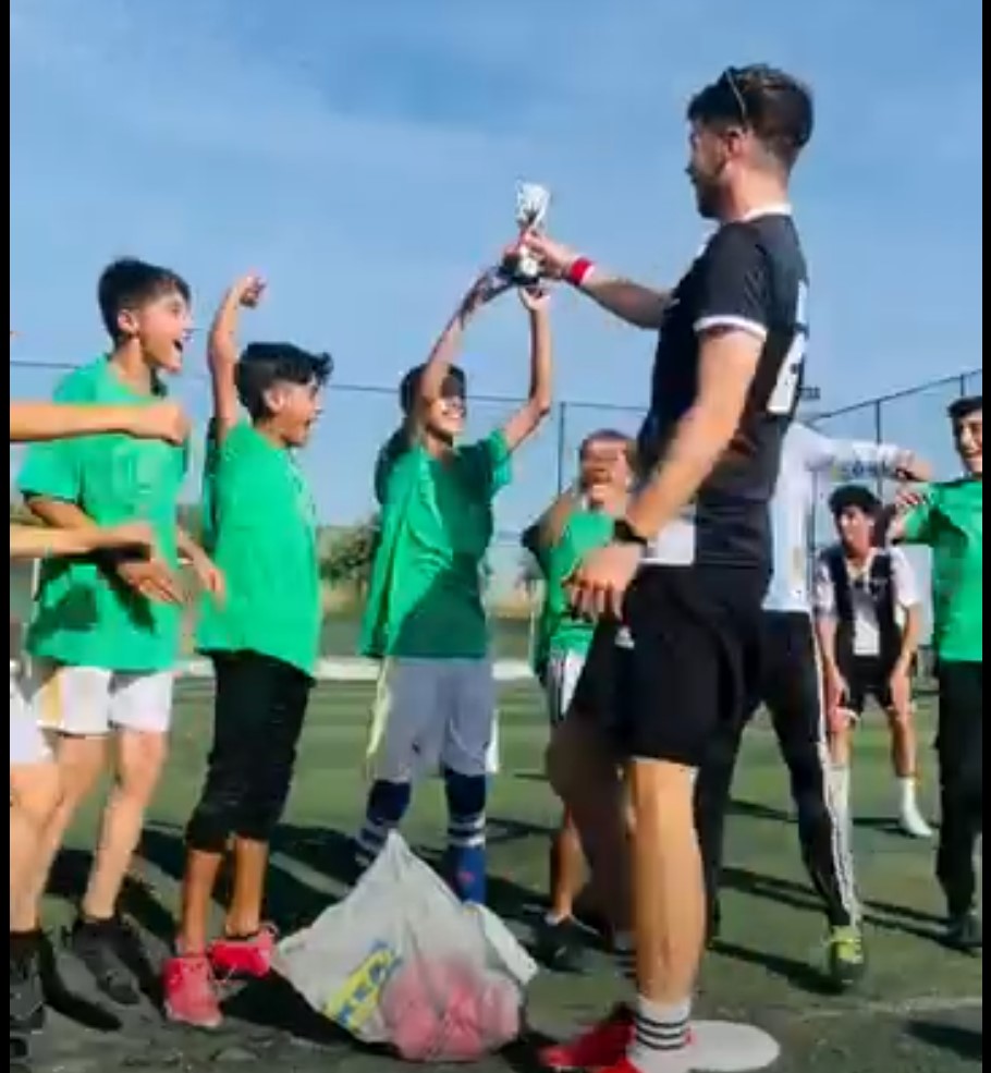 Sports Without Referees: Building Trust and Teamwork